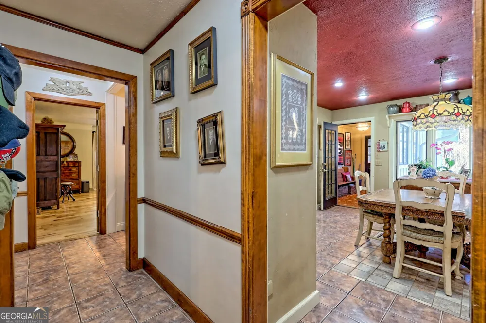 428 Orchard View LN Lakemont, GA 30552