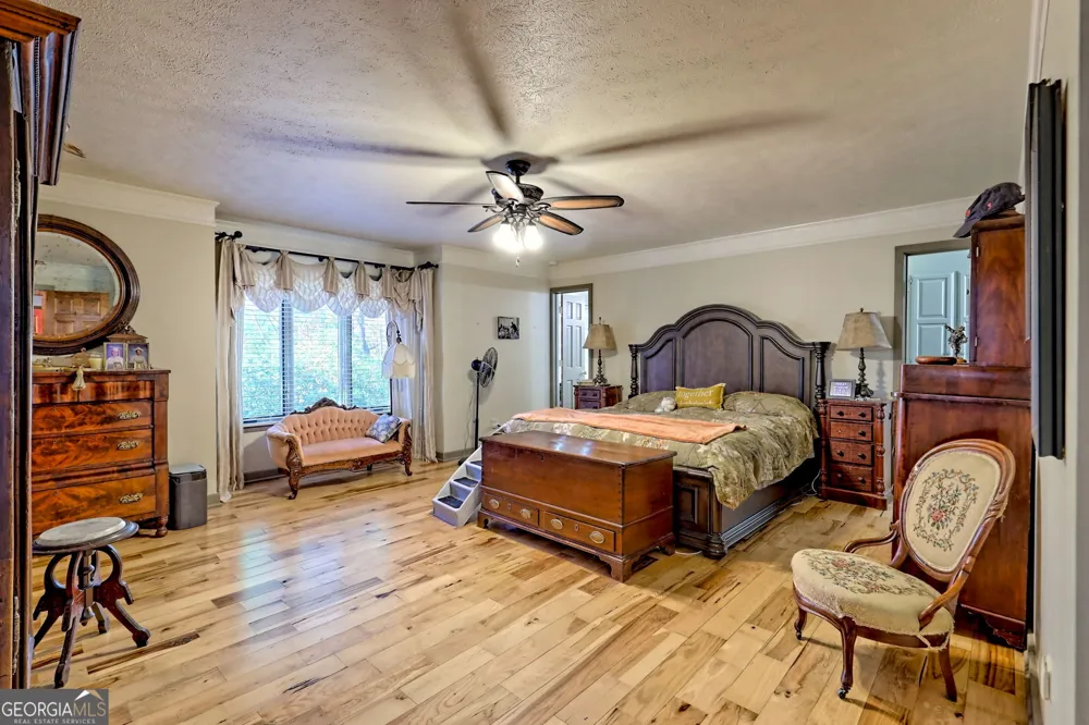 428 Orchard View LN Lakemont, GA 30552