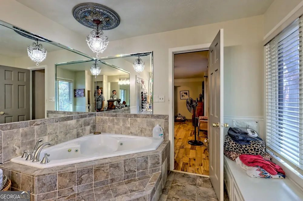 428 Orchard View LN Lakemont, GA 30552