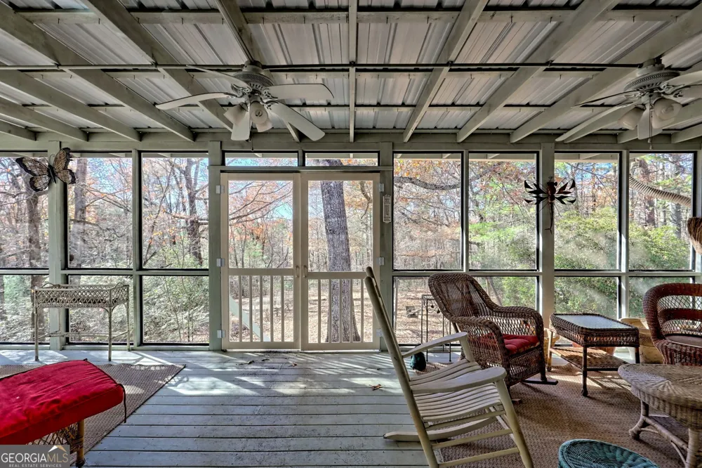 428 Orchard View LN Lakemont, GA 30552