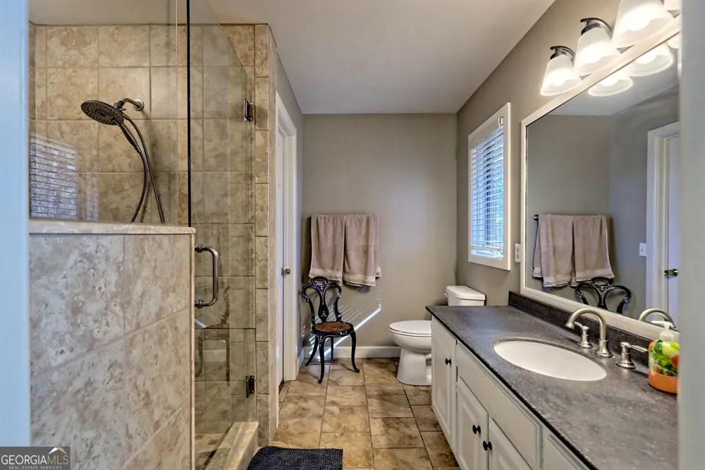 428 Orchard View LN Lakemont, GA 30552