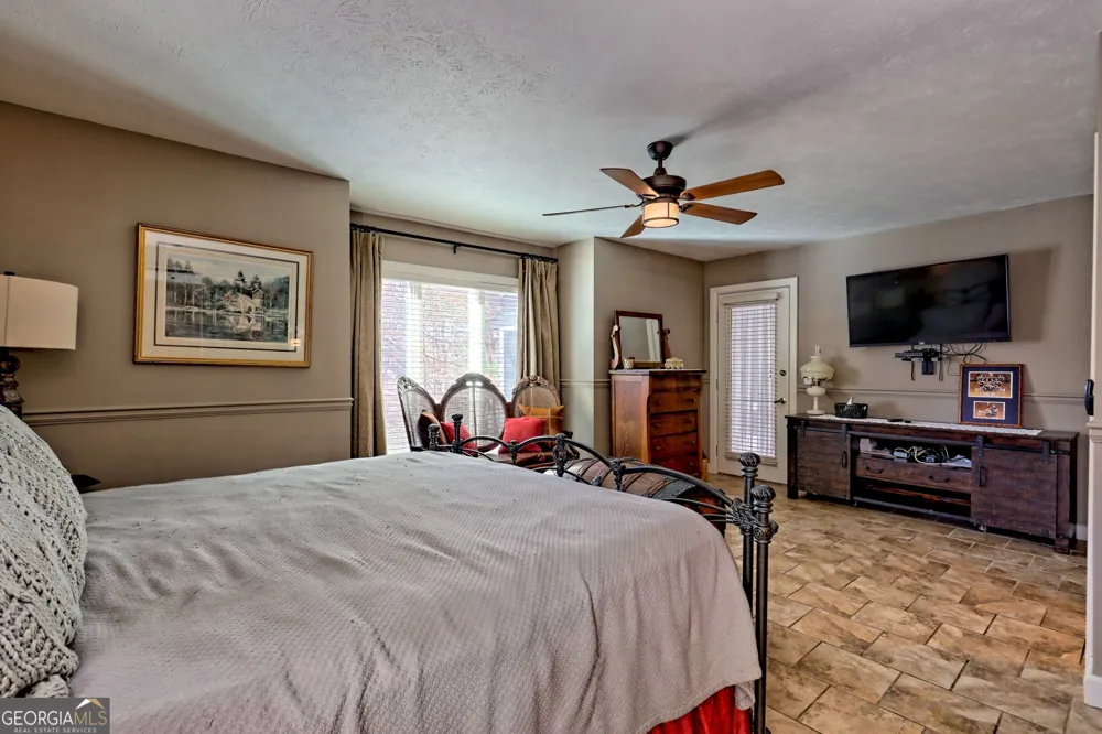 428 Orchard View LN Lakemont, GA 30552