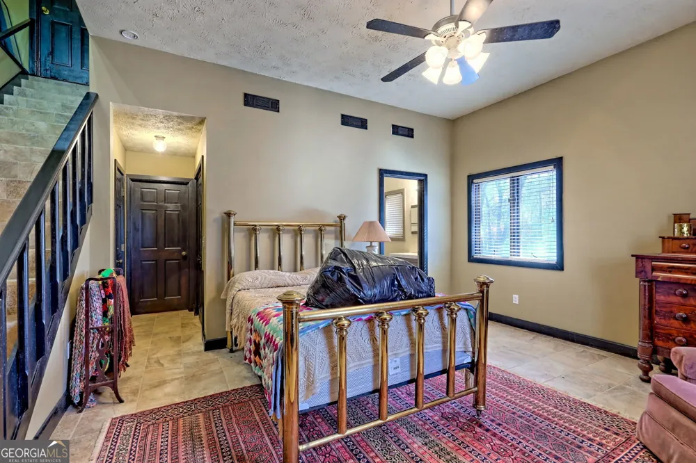 428 Orchard View LN Lakemont, GA 30552