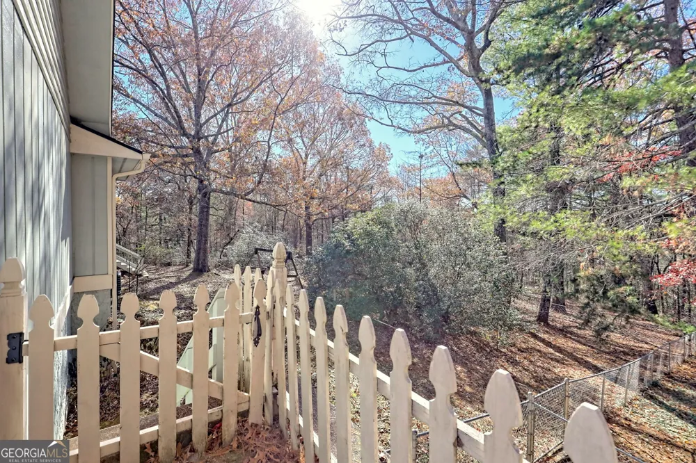 428 Orchard View LN Lakemont, GA 30552