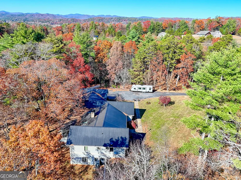 428 Orchard View LN Lakemont, GA 30552