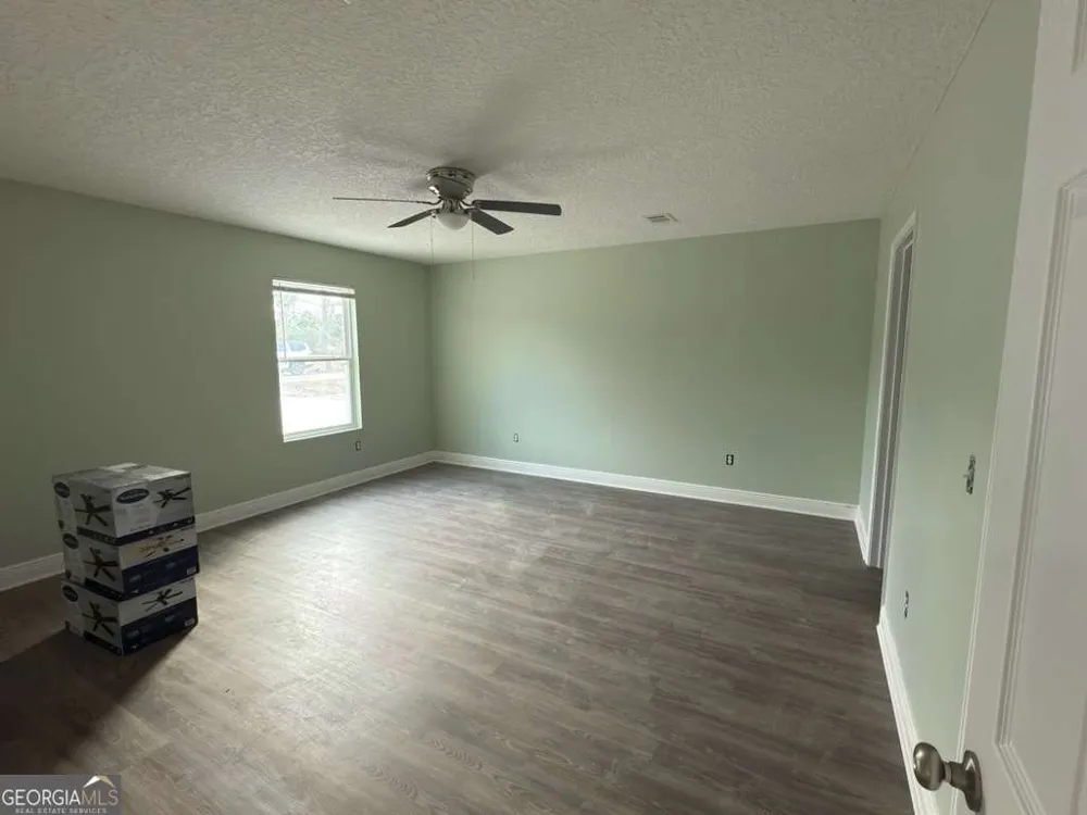 53 Hawks PL Waynesville, GA 31566