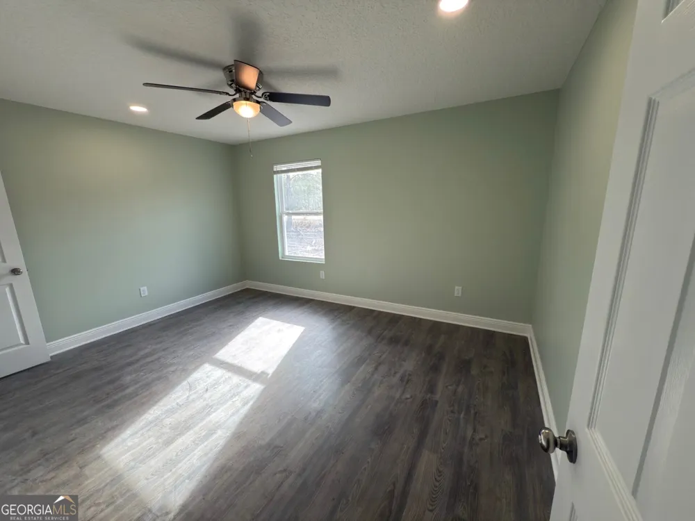 53 Hawks PL Waynesville, GA 31566