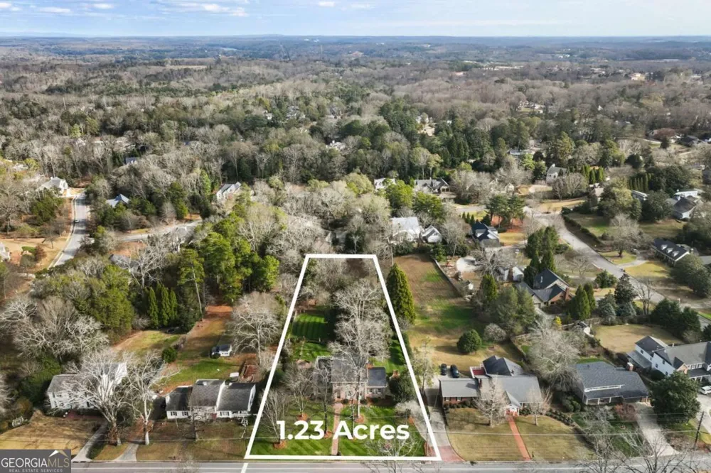 1606 Riverside DR Gainesville, GA 30501