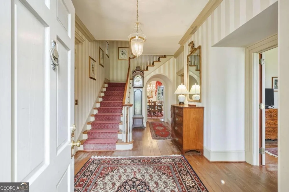 1606 Riverside DR Gainesville, GA 30501