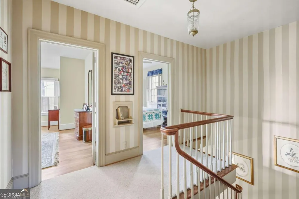 1606 Riverside DR Gainesville, GA 30501