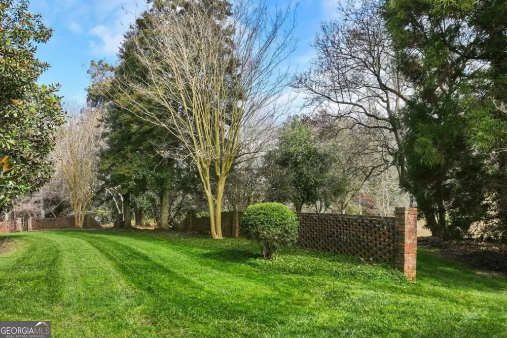 1606 Riverside DR Gainesville, GA 30501