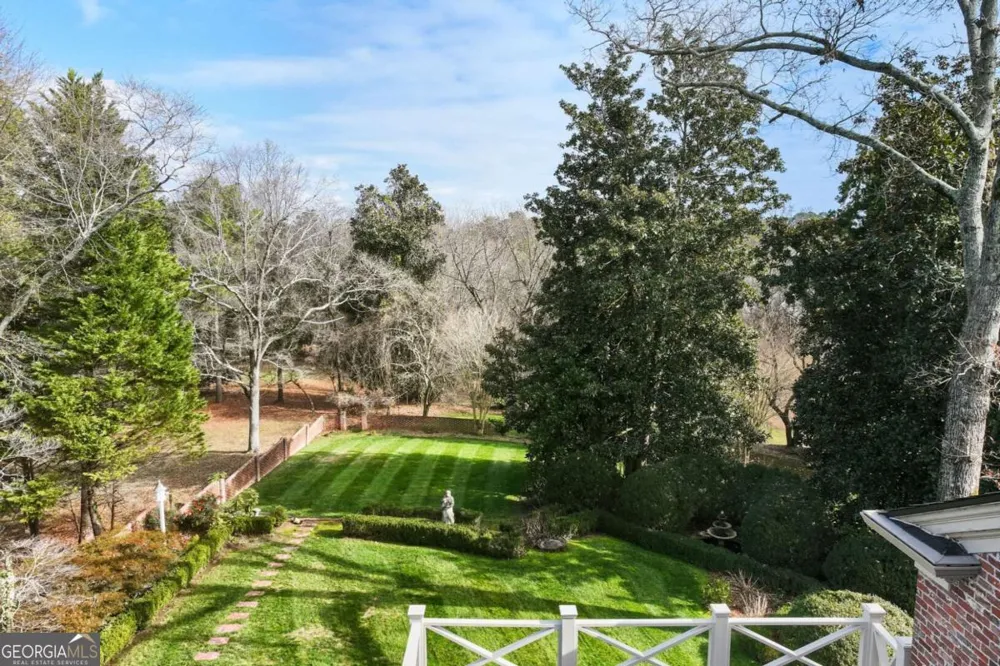 1606 Riverside DR Gainesville, GA 30501