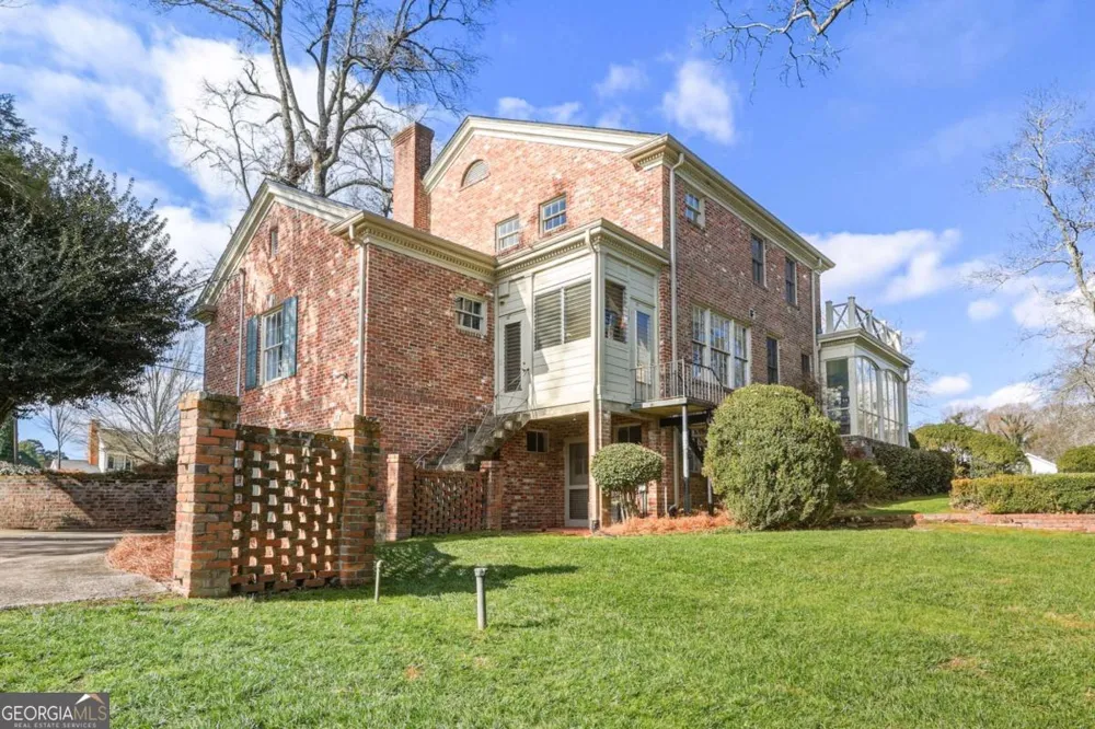 1606 Riverside DR Gainesville, GA 30501