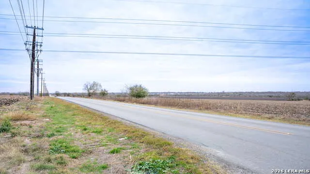 775 Holman Rd Marion, TX 78124