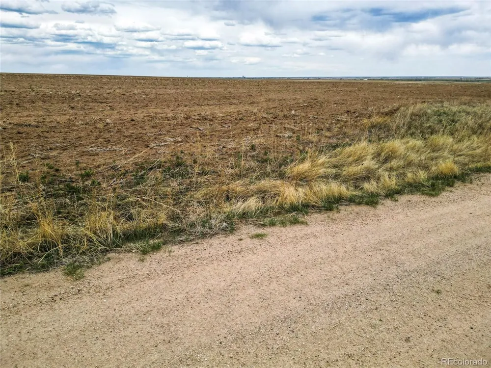 15 E Hampden Pl Byers, CO 80103