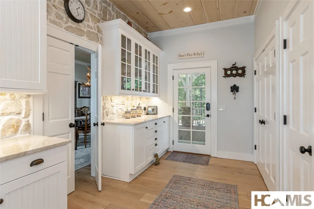 74 Wildberry Lane Cullowhee, NC 28723