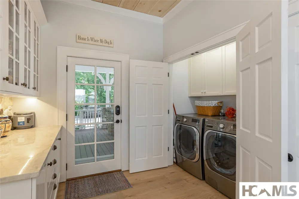 74 Wildberry Lane Cullowhee, NC 28723