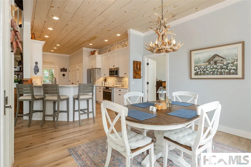 74 Wildberry Lane Cullowhee, NC 28723
