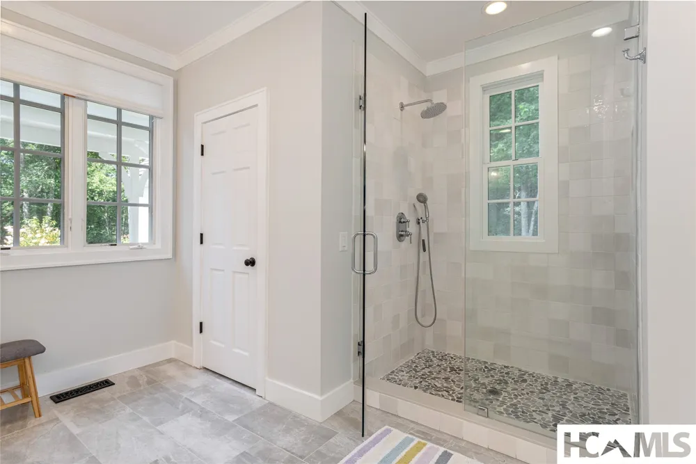 74 Wildberry Lane Cullowhee, NC 28723
