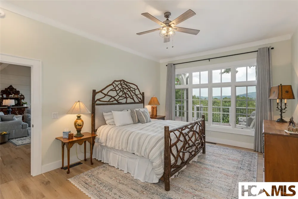 74 Wildberry Lane Cullowhee, NC 28723