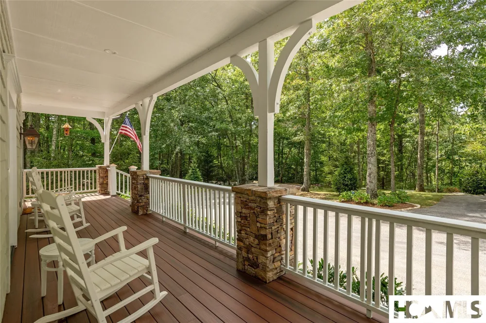 74 Wildberry Lane Cullowhee, NC 28723