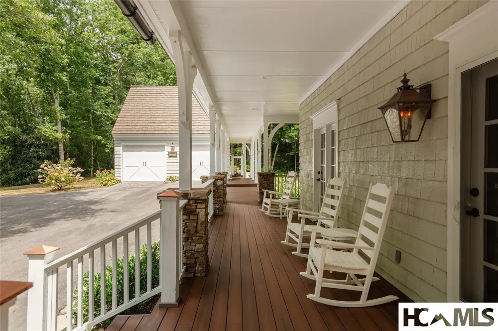 74 Wildberry Lane Cullowhee, NC 28723