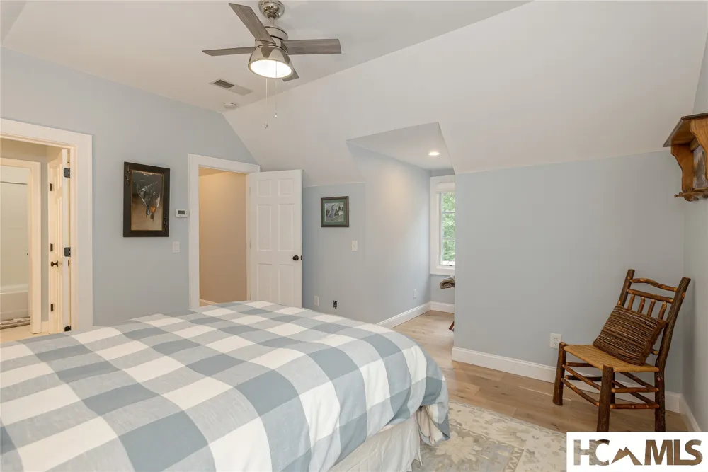 74 Wildberry Lane Cullowhee, NC 28723