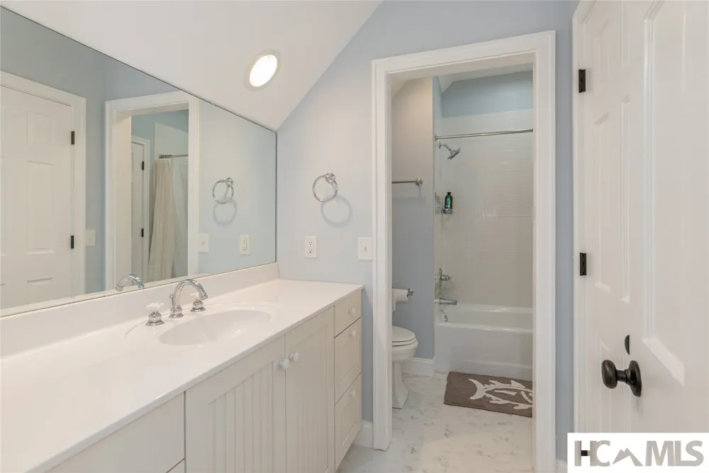 74 Wildberry Lane Cullowhee, NC 28723
