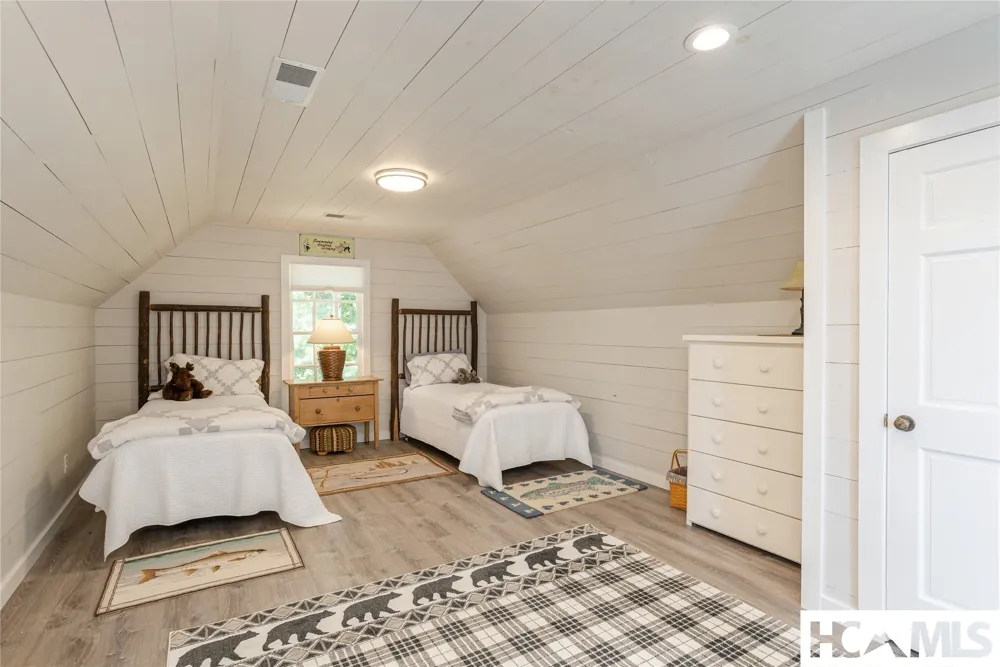 74 Wildberry Lane Cullowhee, NC 28723