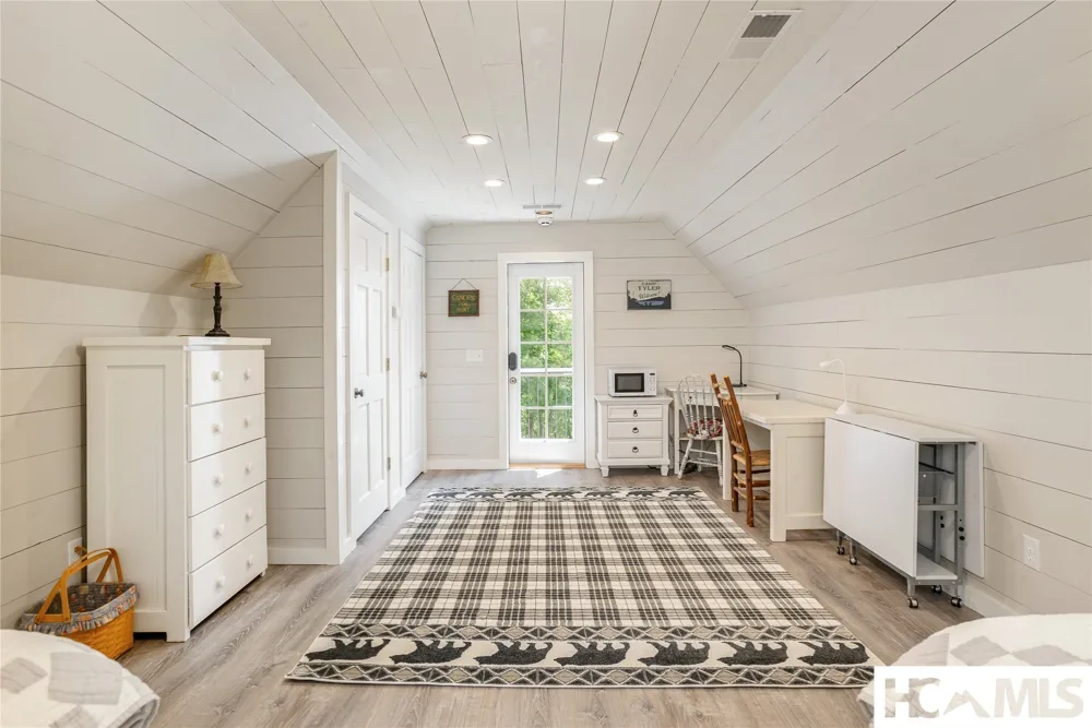 74 Wildberry Lane Cullowhee, NC 28723