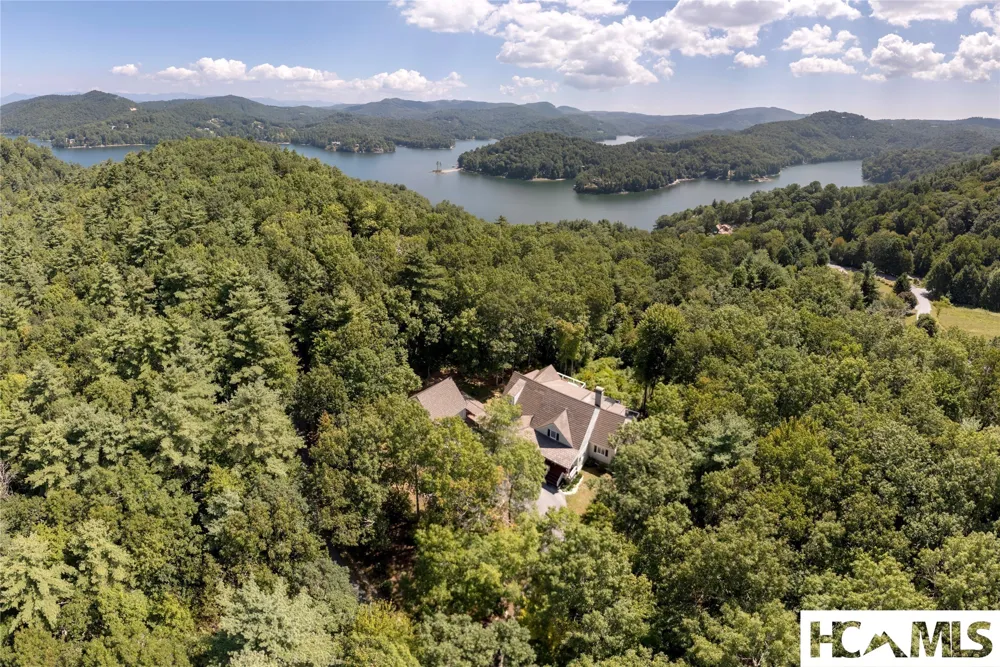 74 Wildberry Lane Cullowhee, NC 28723