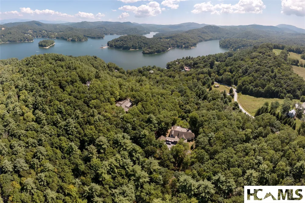 74 Wildberry Lane Cullowhee, NC 28723