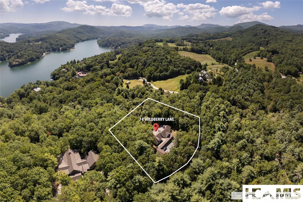 74 Wildberry Lane Cullowhee, NC 28723