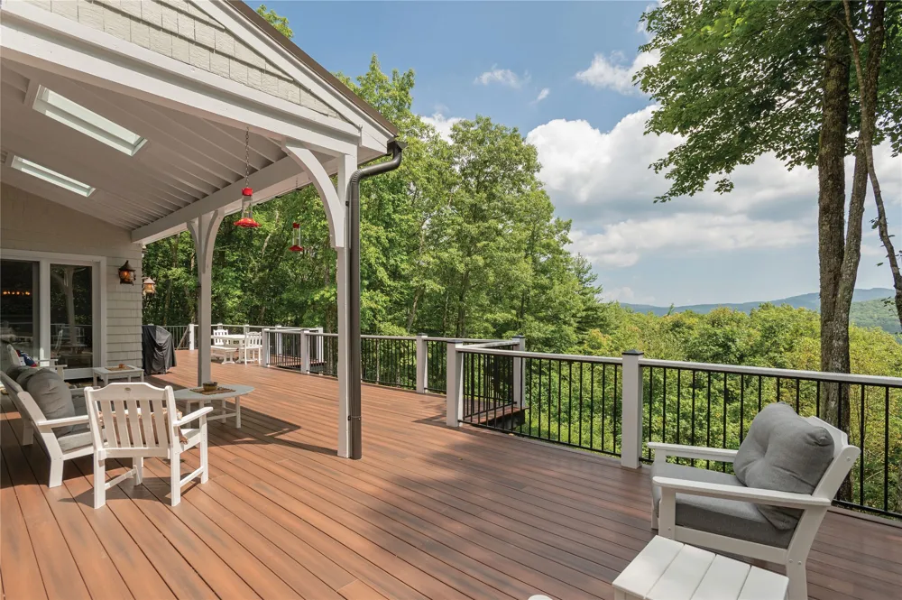 74 Wildberry Lane Cullowhee, NC 28723