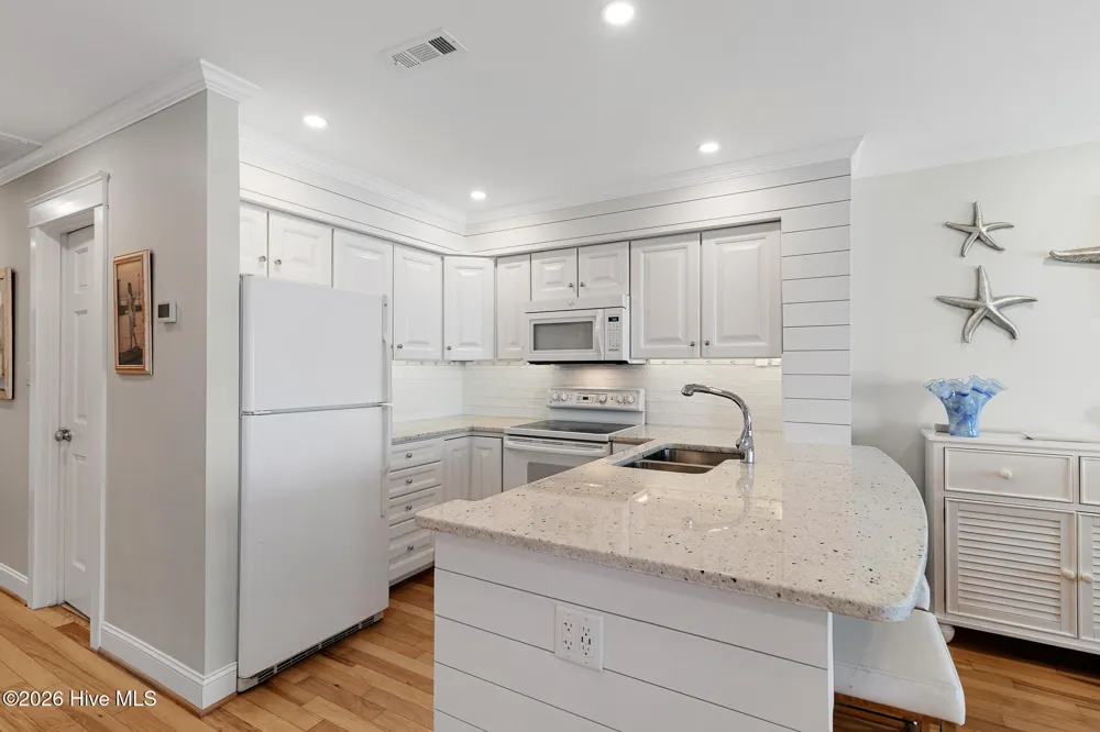 1010 Salter Path Road #6, Mariner's Point Indian Beach, NC 28512
