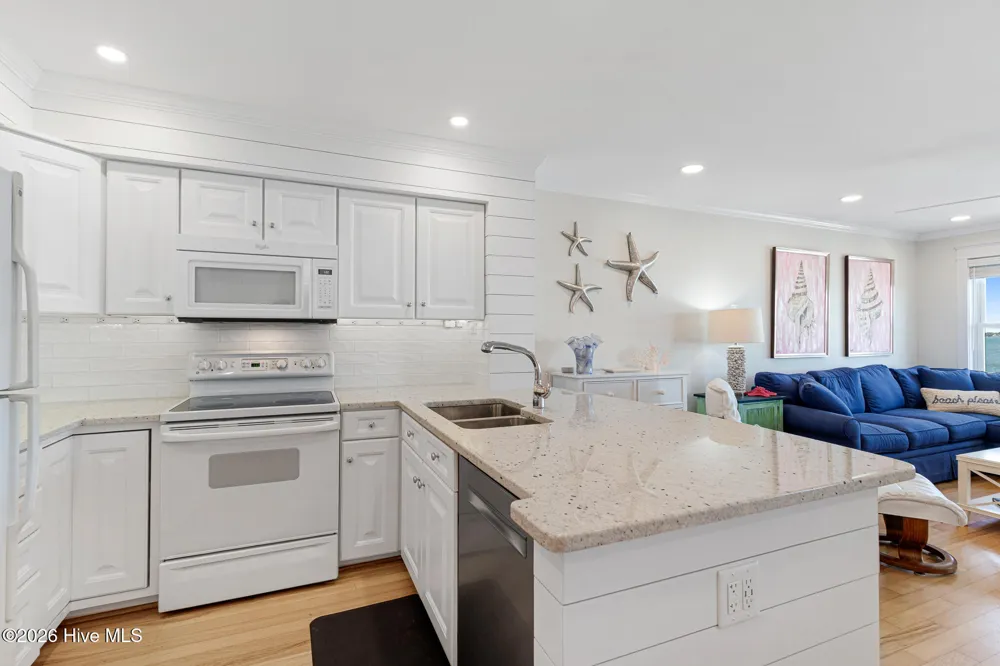 1010 Salter Path Road #6, Mariner's Point Indian Beach, NC 28512