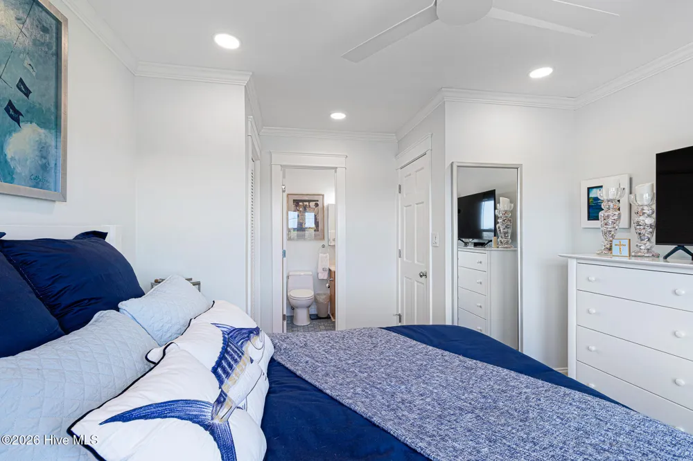 1010 Salter Path Road #6, Mariner's Point Indian Beach, NC 28512