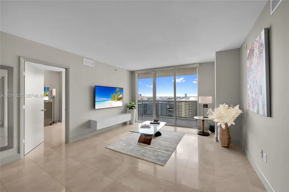 1800 S Ocean Dr #2007 Hallandale Beach, FL 33009