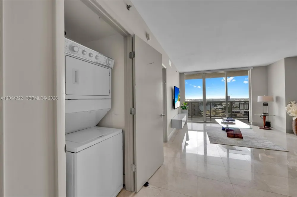 1800 S Ocean Dr #2007 Hallandale Beach, FL 33009