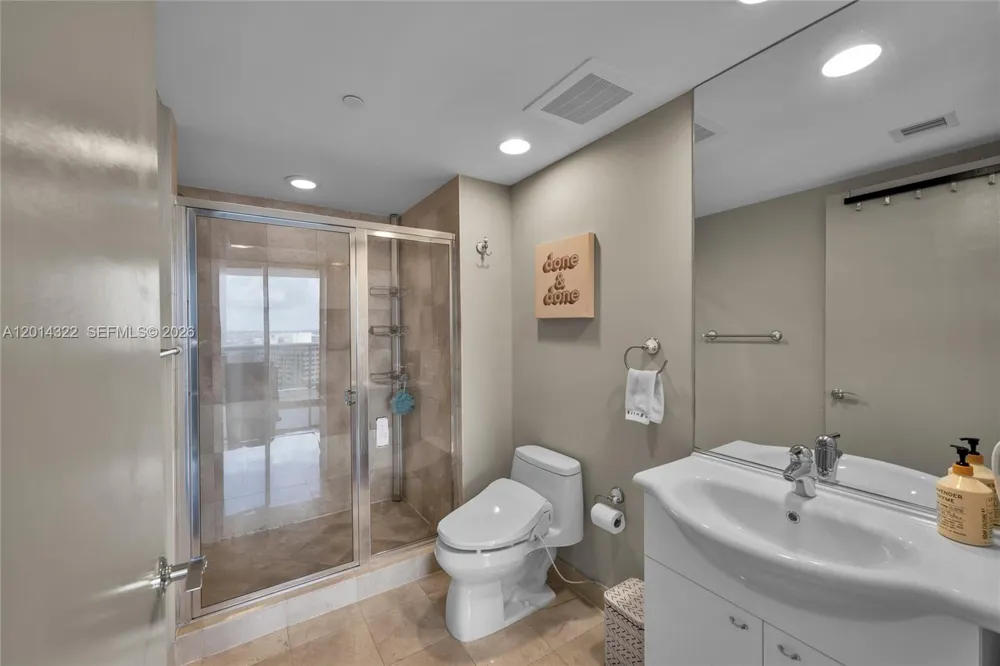 1800 S Ocean Dr #2007 Hallandale Beach, FL 33009