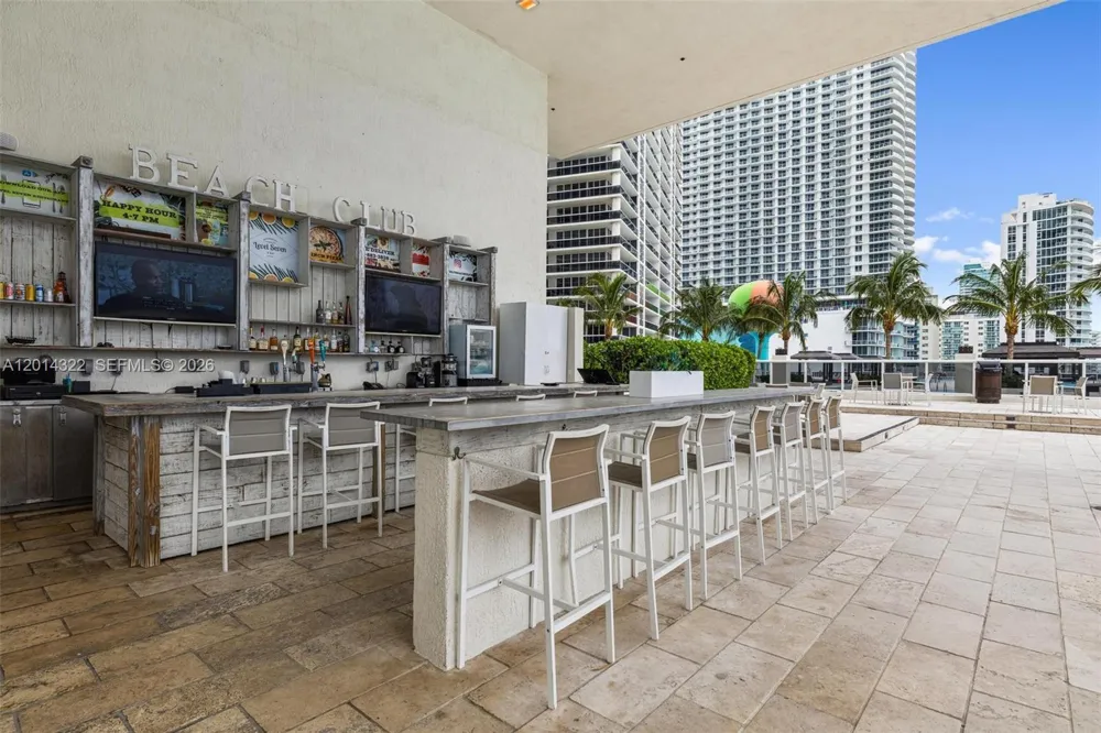 1800 S Ocean Dr #2007 Hallandale Beach, FL 33009