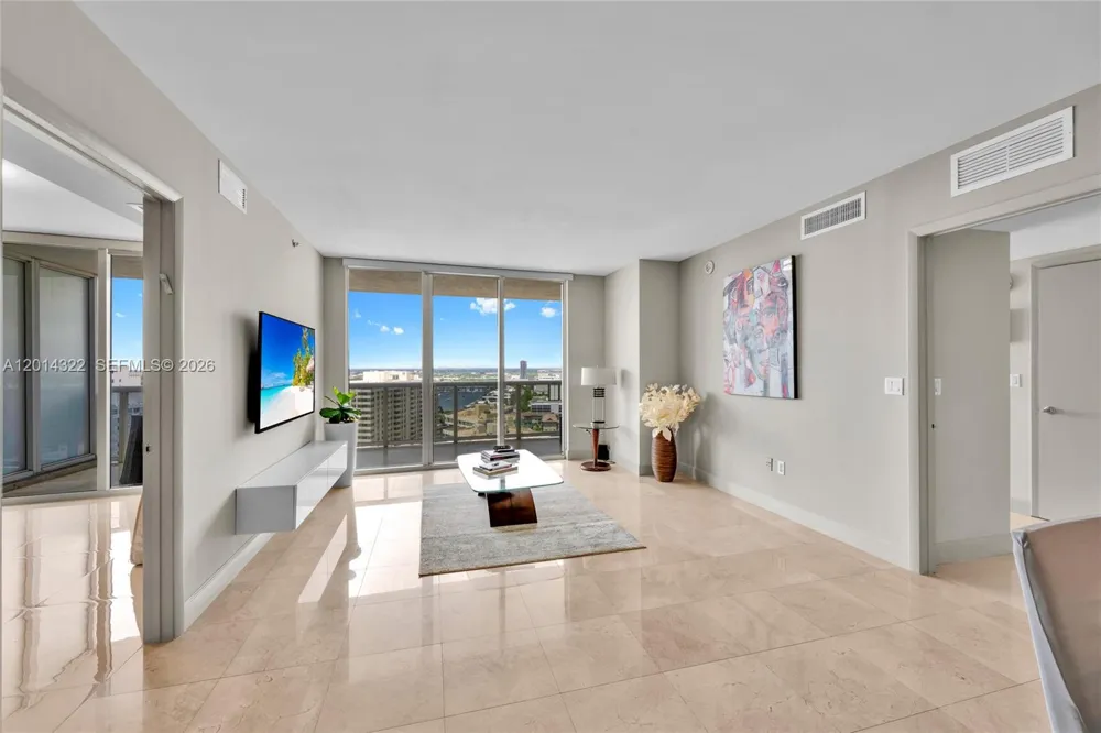1800 S Ocean Dr #2007 Hallandale Beach, FL 33009