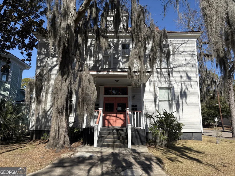 836 E Henry ST Savannah, GA 31401