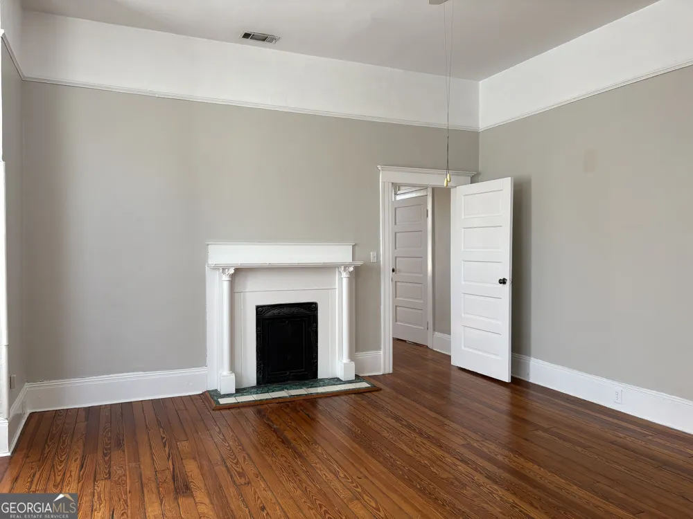 836 E Henry ST Savannah, GA 31401