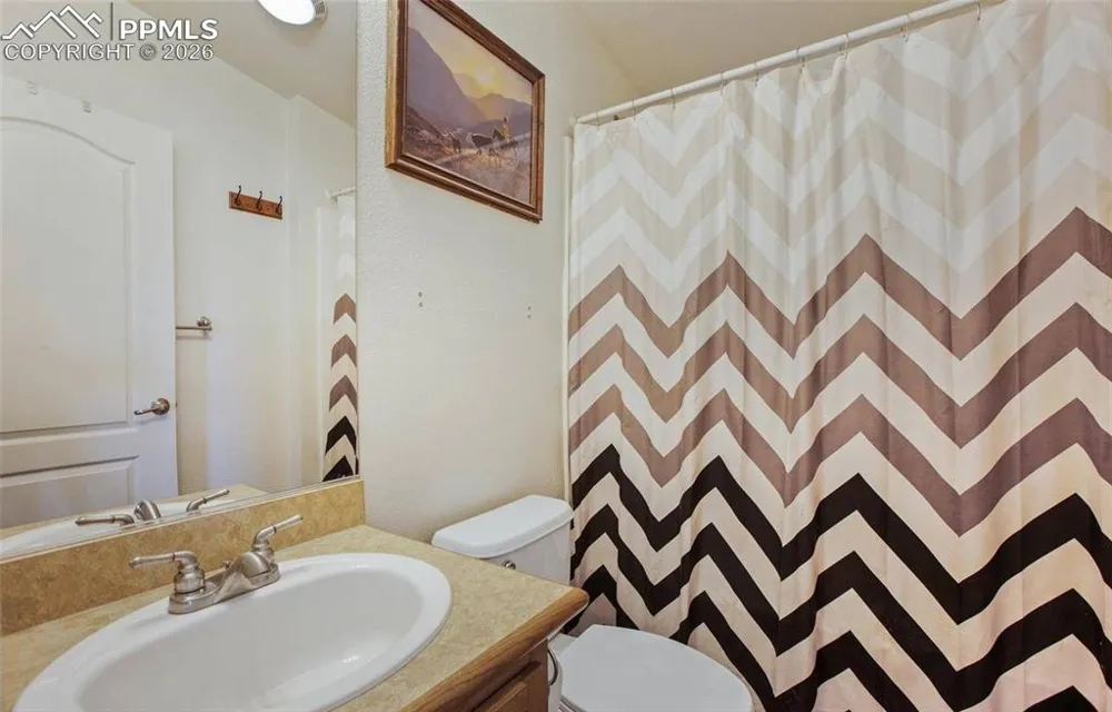 1888 Lakeview Drive Lake George, CO 80827