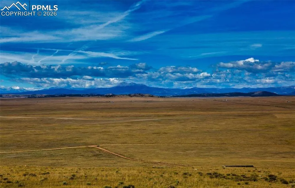 1888 Lakeview Drive Lake George, CO 80827