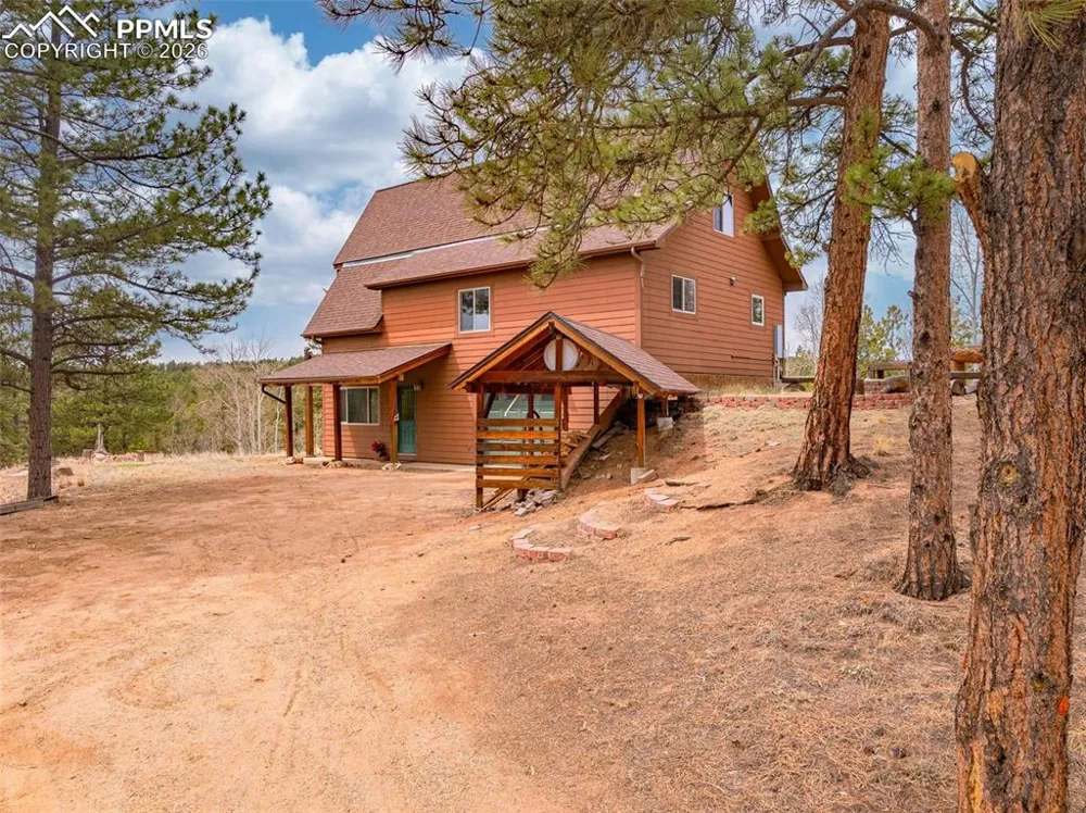 1736 COUNTY ROAD 3 ROAD Florissant, CO 80816