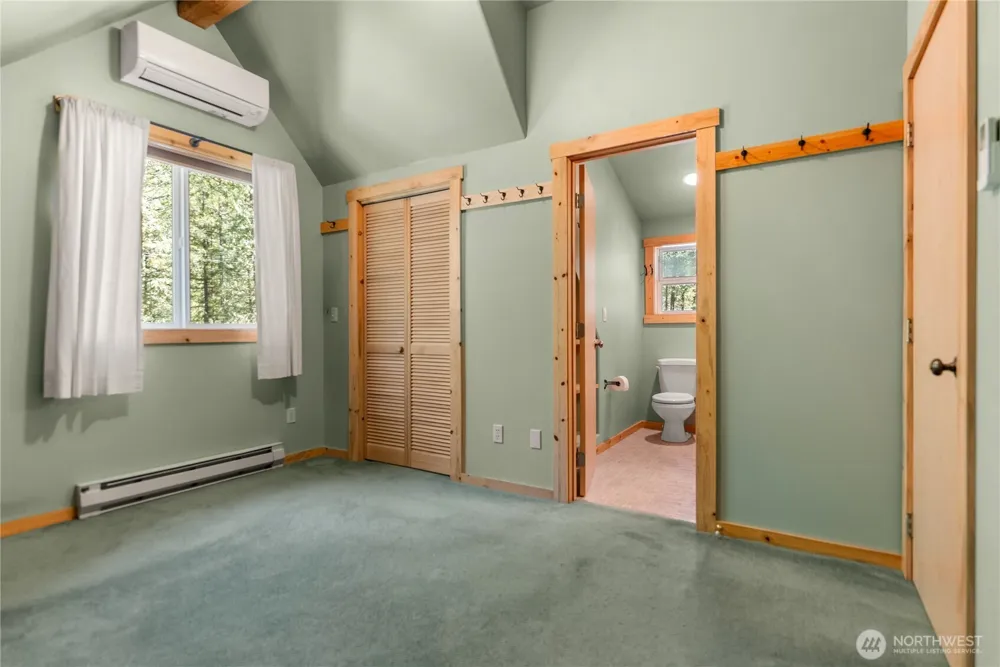 651 Lost River Rd Mazama, WA 98833