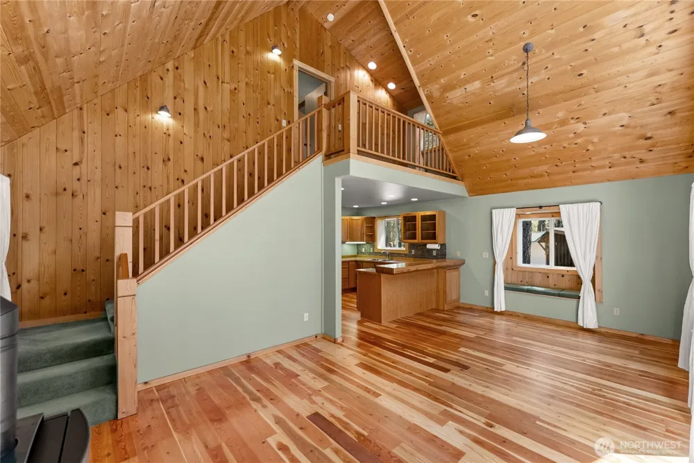 651 Lost River Rd Mazama, WA 98833