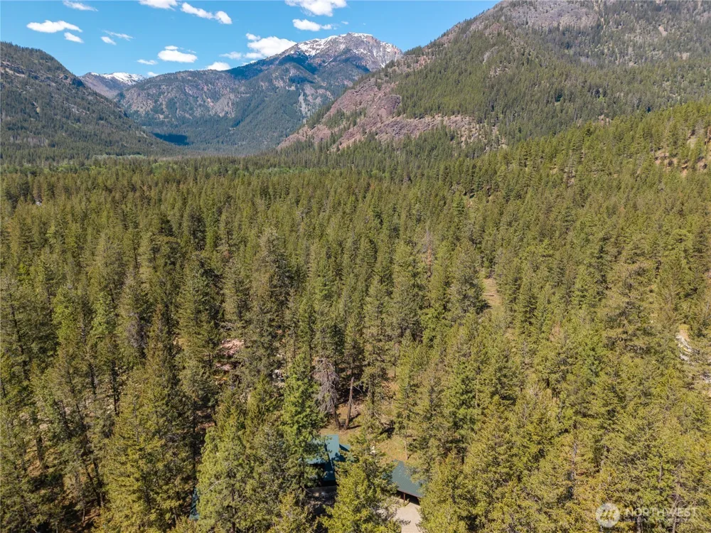 651 Lost River Rd Mazama, WA 98833